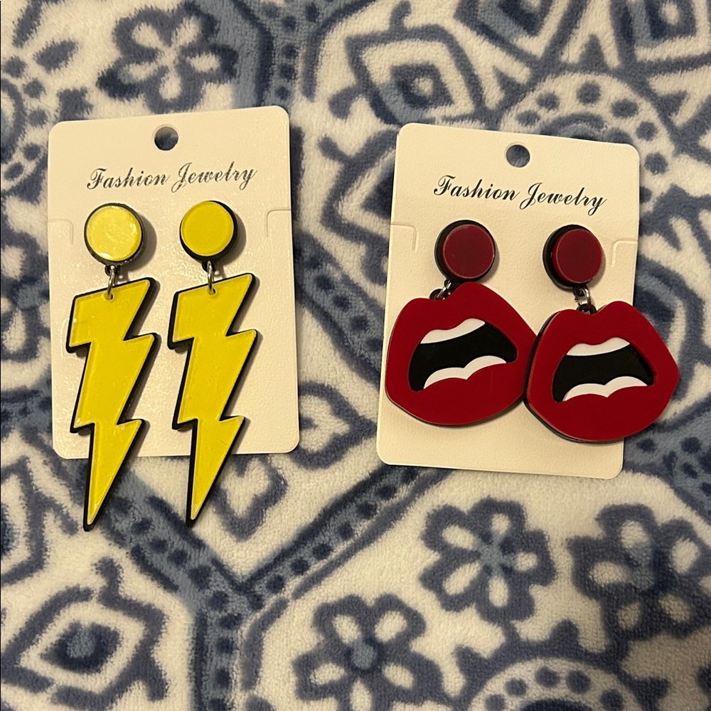 80’s style Yellow Lightning Bolt Earrings & Red Lip Earrings - Set of 2